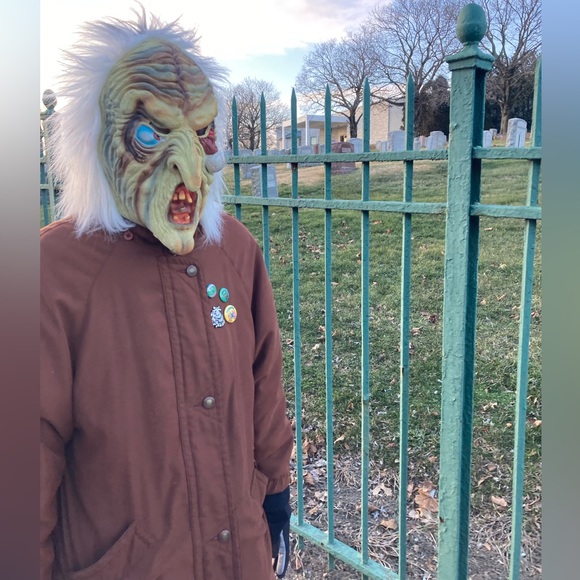 Meet Your Posher, Skeleton Hand Vintage - Picture 4 of 5